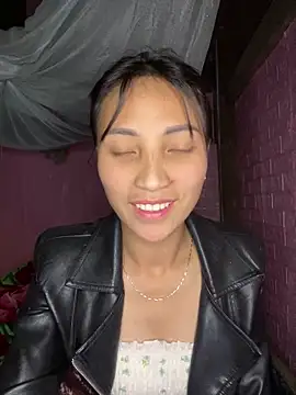 Snapshot of July_sexy69 chatting on February 13, 2026, 8:58 am July sexy69 online show from February 13, 2026, 8:58 am