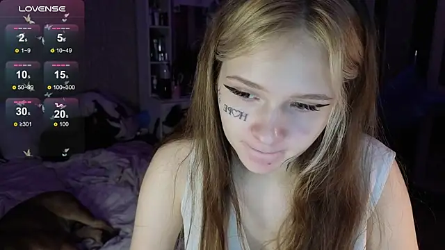 Snapshot of Liaaa_Li chatting on November 17, 2025, 5:00 am Liaaa Li online show from November 17, 2025, 5:00 am