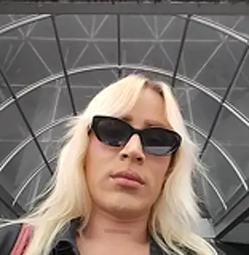 alexawinterrr online show from January 15, 2026, 6:33 pm