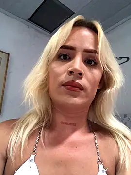 Snapshot of alexawinterrr chatting on December 5, 2025, 7:45 pm alexawinterrr online show from December 5, 2025, 7:45 pm