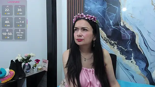 Snapshot of angelinee39 chatting on October 17, 2025, 9:34 am angelinee39 online show from October 17, 2025, 9:34 am