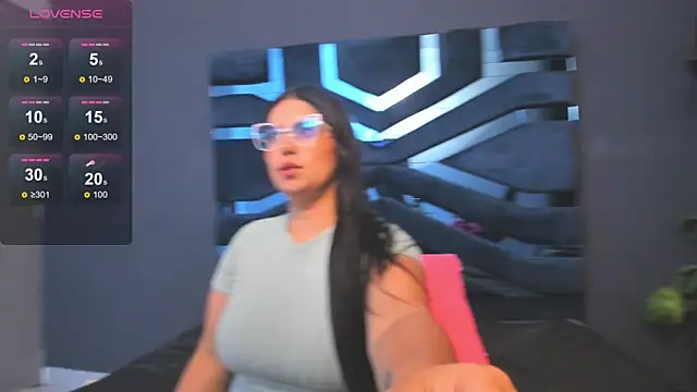 Snapshot of Valka_Ross chatting on November 12, 2025, 11:19 pm Valka Ross online show from November 12, 2025, 11:19 pm