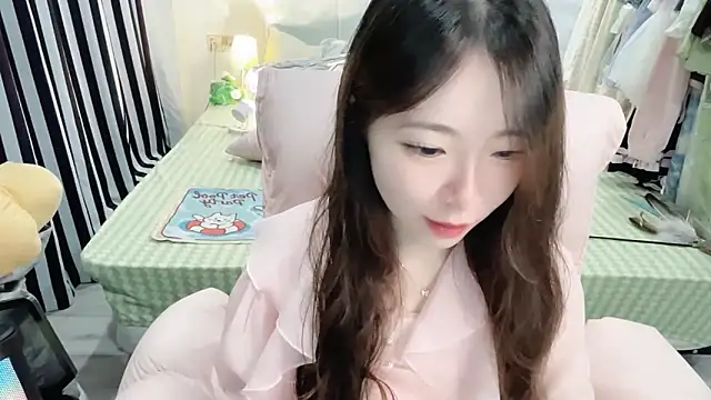 Gardenia-222 online show from May 3, 2026, 3:04 pm