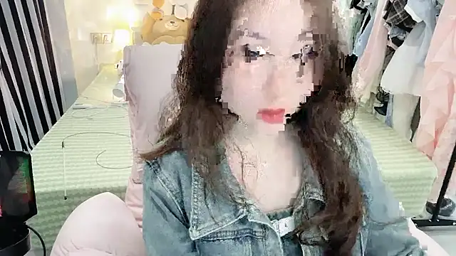 Snapshot of Gardenia-222 chatting on December 14, 2025, 1:49 pm Gardenia-222 online show from December 14, 2025, 1:49 pm