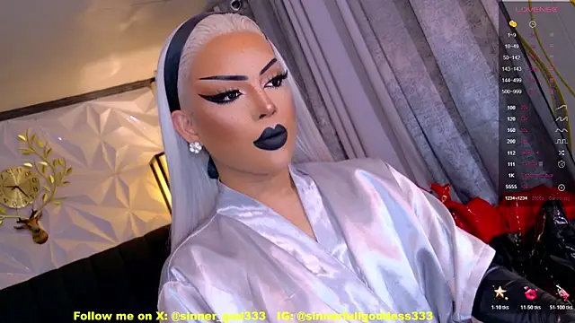 Snapshot of CherryHarper chatting on April 10, 2026, 11:50 am CherryHarper online show from April 10, 2026, 11:50 am