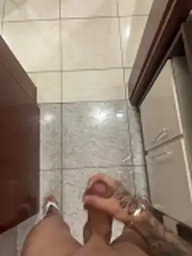 Snapshot of Fodedlc chatting on February 22, 2026, 1:35 pm Fodedlc online show from February 22, 2026, 1:35 pm