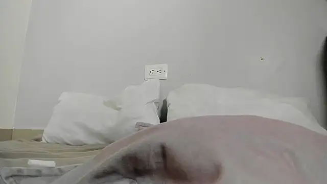 annalise goerts online show from November 15, 2025, 12:53 pm