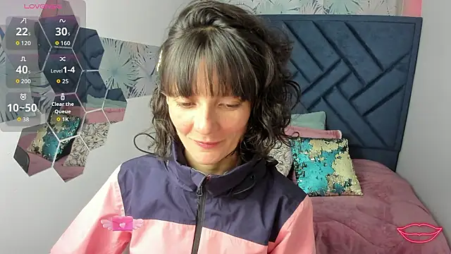 Snapshot of Valery_More__ chatting on February 19, 2026, 1:19 pm Valery More online show from February 19, 2026, 1:19 pm