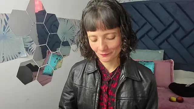 Snapshot of Valery_More__ chatting on March 9, 2026, 1:14 pm Valery More online show from March 9, 2026, 1:14 pm