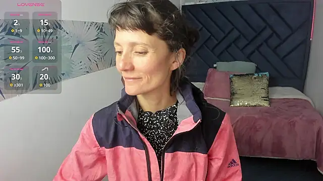 Snapshot of Valery_More__ chatting on March 18, 2026, 1:13 pm Valery More online show from March 18, 2026, 1:13 pm