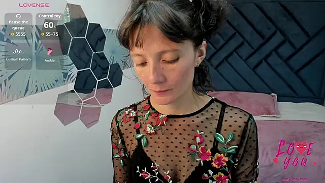Snapshot of Valery_More__ chatting on July 2, 2026, 1:17 pm Valery More online show from July 2, 2026, 1:17 pm