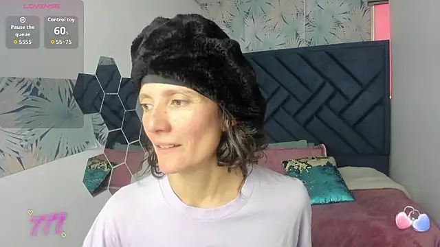 Snapshot of Valery_More__ chatting on March 12, 2026, 1:04 pm Valery More online show from March 12, 2026, 1:04 pm