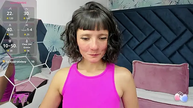 Snapshot of Valery_More__ chatting on March 6, 2026, 2:34 pm Valery More online show from March 6, 2026, 2:34 pm