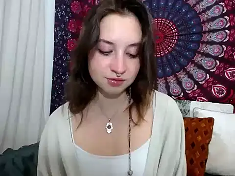 Snapshot of AdalynKiss chatting on November 18, 2025, 7:28 pm AdalynKiss online show from November 18, 2025, 7:28 pm