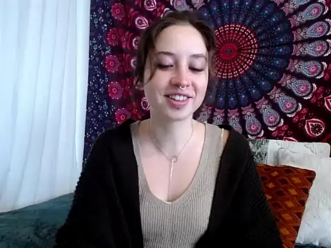 Snapshot of AdalynKiss chatting on November 25, 2025, 7:19 am AdalynKiss online show from November 25, 2025, 7:19 am