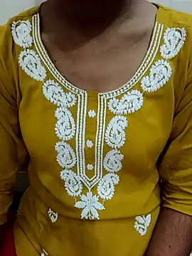 Meenu rani6 online show from October 17, 2025, 7:11 am