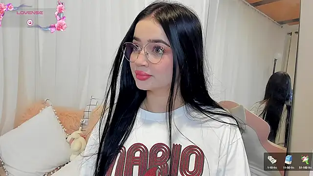  miasophie  online show from October 5, 2025, 2:24 am