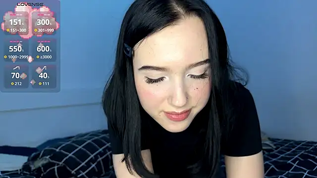 Snapshot of KayaNorth chatting on October 8, 2025, 8:31 pm KayaNorth online show from October 8, 2025, 8:31 pm