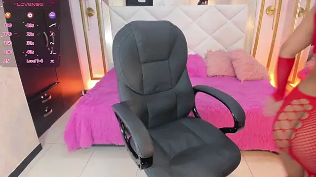 Snapshot of i_kristi chatting on November 7, 2025, 7:40 pm i kristi online show from November 7, 2025, 7:40 pm