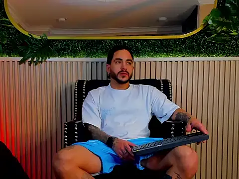 Dante Dimarco online show from November 26, 2025, 11:49 pm