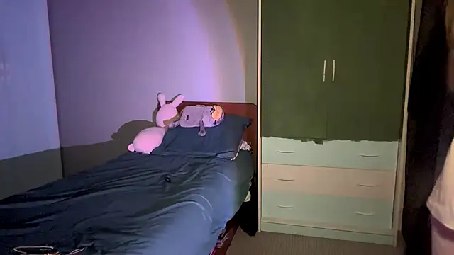 Snapshot of EmiIyKitty chatting on November 10, 2025, 7:30 pm EmiIyKitty online show from November 10, 2025, 7:30 pm