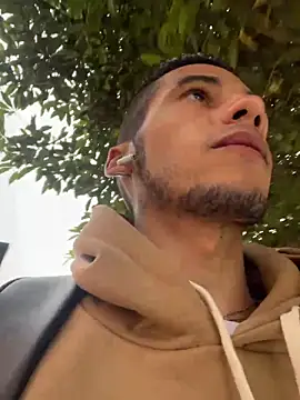 Snapshot of wiland_hot23 chatting on October 22, 2025, 7:46 pm wiland hot23 online show from October 22, 2025, 7:46 pm