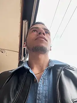 Snapshot of wiland_hot23 chatting on October 17, 2025, 6:32 pm wiland hot23 online show from October 17, 2025, 6:32 pm