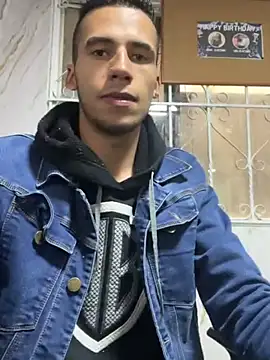 Snapshot of wiland_hot23 chatting on October 14, 2025, 8:53 pm wiland hot23 online show from October 14, 2025, 8:53 pm