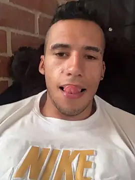 Snapshot of wiland_hot23 chatting on October 12, 2025, 3:57 pm wiland hot23 online show from October 12, 2025, 3:57 pm