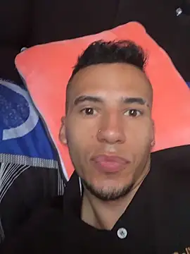 Snapshot of wiland_hot23 chatting on October 8, 2025, 2:29 pm wiland hot23 online show from October 8, 2025, 2:29 pm