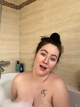 Snapshot of irishmollyx chatting on March 28, 2026, 10:49 am irishmollyx online show from March 28, 2026, 10:49 am