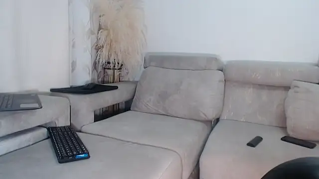 Snapshot of Adrew_fox chatting on September 29, 2025, 12:06 am Adrew fox online show from September 29, 2025, 12:06 am