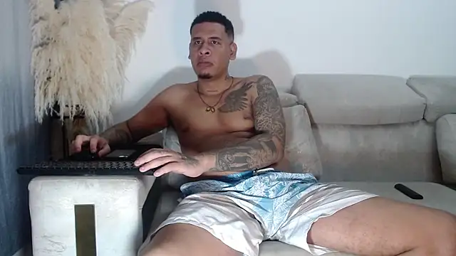 Snapshot of Adrew_fox chatting on October 29, 2025, 3:49 am Adrew fox online show from October 29, 2025, 3:49 am