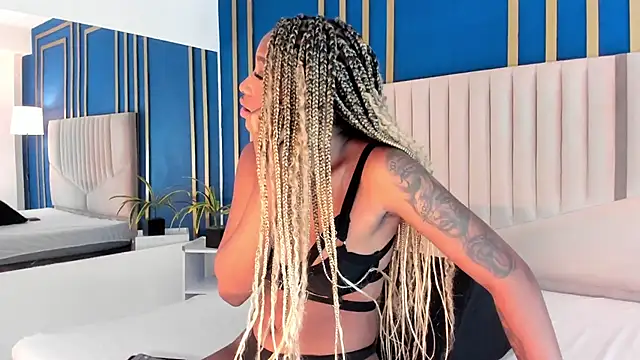 Snapshot of AmaraFierce chatting on November 28, 2025, 11:32 am AmaraFierce online show from November 28, 2025, 11:32 am