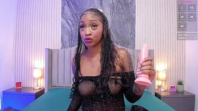 Snapshot of AmaraFierce chatting on October 7, 2025, 11:55 am AmaraFierce online show from October 7, 2025, 11:55 am