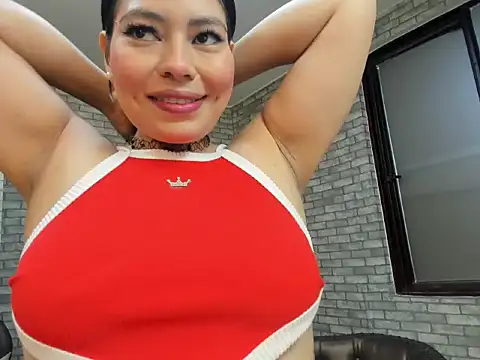 Alisonn Doll online show from November 6, 2025, 12:09 pm