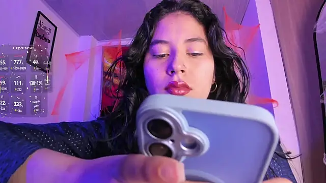 Snapshot of violet_blaze chatting on November 2, 2025, 10:31 am violet blaze online show from November 2, 2025, 10:31 am