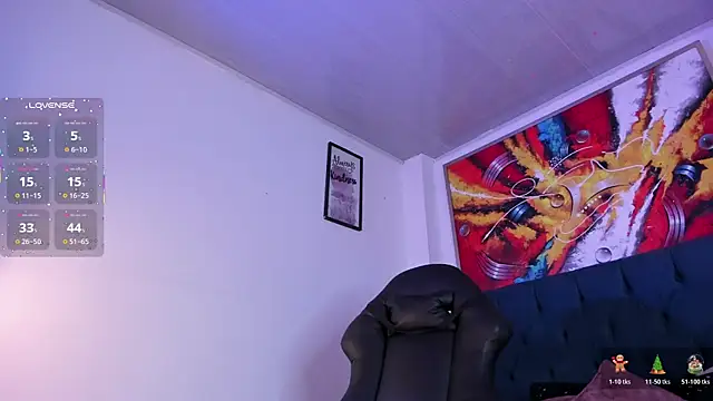 Snapshot of violet_blaze chatting on November 23, 2025, 10:03 am violet blaze online show from November 23, 2025, 10:03 am