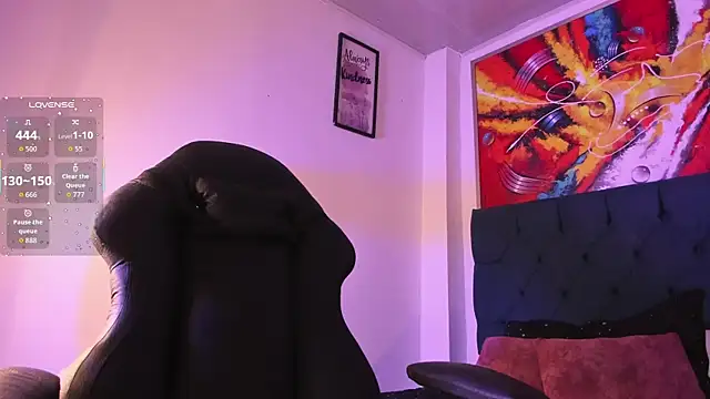 Snapshot of violet_blaze chatting on November 8, 2025, 11:03 am violet blaze online show from November 8, 2025, 11:03 am