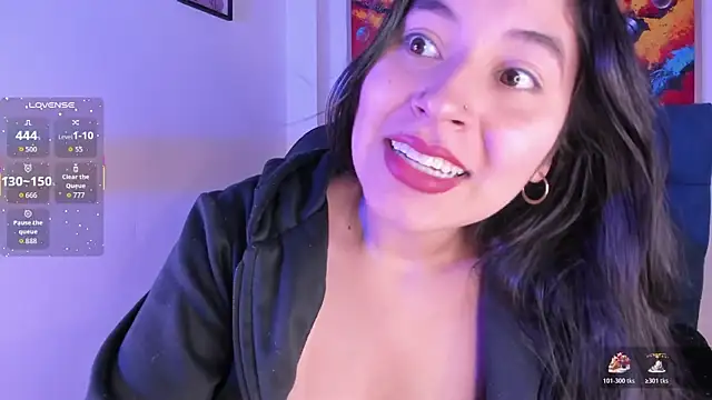 Snapshot of violet_blaze chatting on November 28, 2025, 11:21 am violet blaze online show from November 28, 2025, 11:21 am