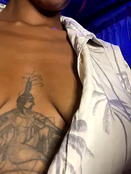 Zasha Romero online show from October 9, 2025, 3:29 am