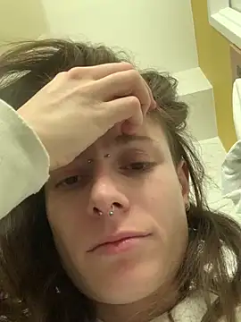 Snapshot of GoldenPussy1329 chatting on February 14, 2026, 1:00 pm GoldenPussy1329 online show from February 14, 2026, 1:00 pm