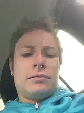GoldenPussy1329 online show from April 25, 2026, 12:41 pm
