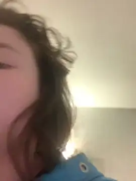 Snapshot of GoldenPussy1329 chatting on March 8, 2026, 5:16 pm GoldenPussy1329 online show from March 8, 2026, 5:16 pm