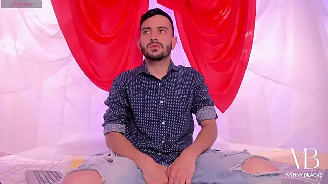 VynnyBlacke  online show from October 11, 2025, 9:05 pm