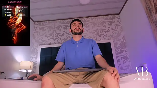 VynnyBlacke  online show from January 18, 2026, 4:38 am