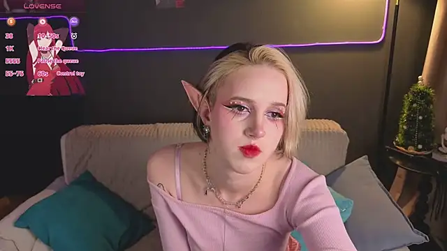 luna son online show from January 8, 2026, 9:43 pm