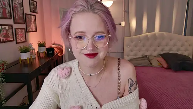 Snapshot of luna_son chatting on November 21, 2025, 6:12 am luna son online show from November 21, 2025, 6:12 am