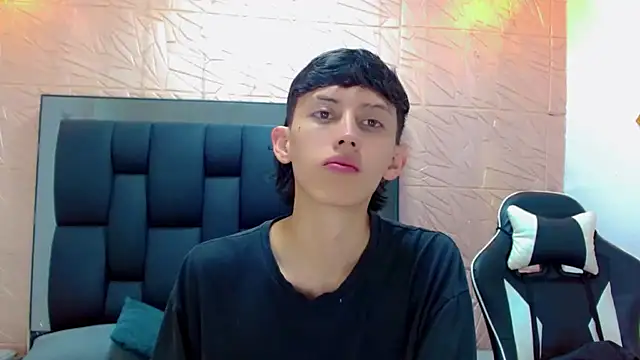 Snapshot of thaigo_twink38 chatting on December 2, 2025, 5:09 am thaigo twink38 online show from December 2, 2025, 5:09 am