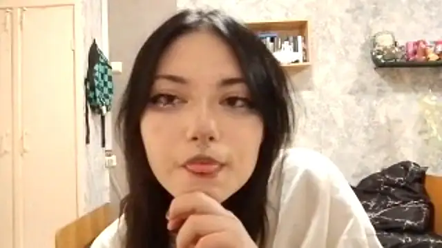 Beeping Creature online show from November 1, 2025, 4:12 pm